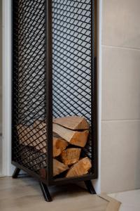 Von Aghte Small Studio