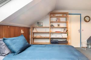 Cozy room in residential Alkmaar - Free parking