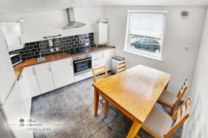 Thistle Apartments - Kings Apartment