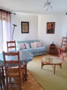 Epsilona, 2 min to Paris 13 Balcony Parking - 莱克朗兰比塞特尔