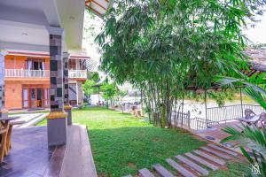Rivershore Villas