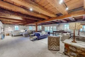 Historic White Manor - Stevenson