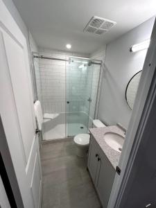 Beachview getaway at the New Carlyle 306 on the Main strip in Grand Bend