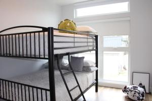 Beachview getaway at the New Carlyle 200 on the Main strip in Grand Bend