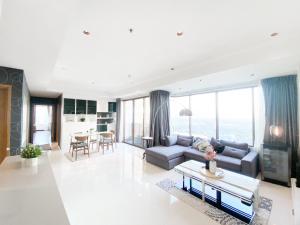 The Grand Penthouse 2BR Ultra Fast WiFi Sukhumvit