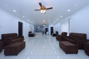 Vikasa Elite Farmhouse