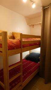 Appartements Superbe T2 avec coin montagne a 2 pas des pistes et des sentiers de randonnee : photos des chambres