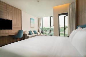 Serene Home Alacarte Ha Long