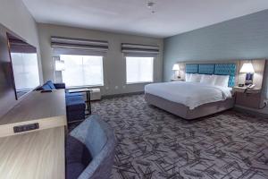 King Studio Suite - Non-Smoking room in Hampton Inn & Suites Denton