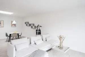 Fantastic apartment w french balcony - Kristiansbjærg