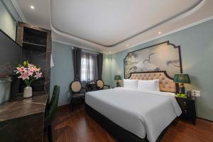 Madelise Amica Hotel and Travel