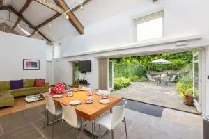 Noelle’s Cottages, The Barn - Newton