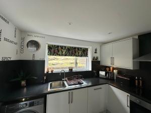 Ty Cwm - Cwmcarn Valley House