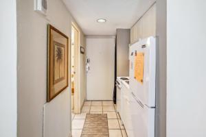 Caravelle Tower Condo Rental Walk to Beach