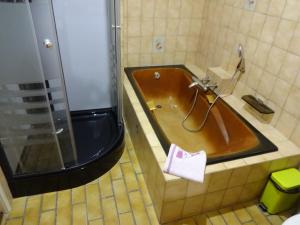 Maisons d'hotes Aux Orangers : photos des chambres