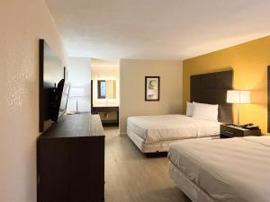 Motel 6 Charlotte, NC Northlake