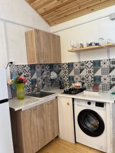 Marisi Cottage - კოტეჯი მარისი