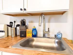 Cozy 2 Bedroom with 5 Beds plus Sofa Bed and WIFI