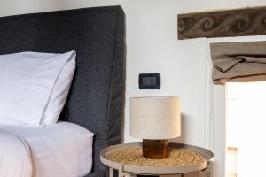 Dimora De Poeti - 250 Square Meters Attic with Jacuzzi