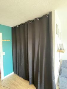 Appartements Cosy studio 25 m2 oriente sud entierement renove : photos des chambres