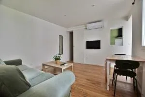 T2 en RDC climatisé à 50m de la plage et du port - Mèze