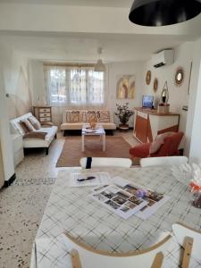 Grande Villa divisée en deux logements