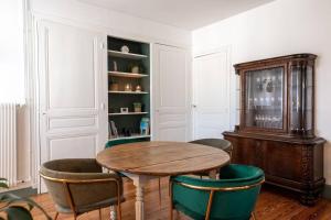 Appartements Le Leon Bourgeois 6 personnes hypercentre Epernay : photos des chambres