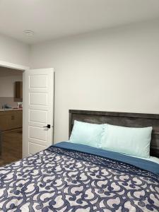 Cozy Apartment in South West Calgary