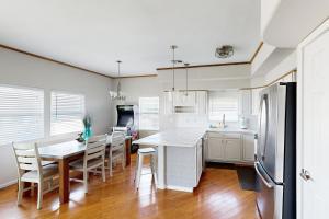 Blue Galveston Getaway