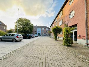 aday - Sunny Studio Apartment