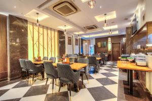 Empire Platinum Suites-Luxury Aparthotel Central Delhi