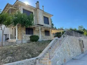 Alafe Relax & View - Ano Trikala