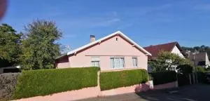 Superbe maison 3 chambres 1 étage et sous-sol, avec jardin et terrasse - Bisel Superbe maison 3 chambres 1 étage et sous-sol, avec jardin et terrasse - Bisel