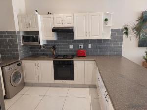 BAY RIDGE Sleep 6 close to beach