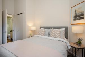 3BR in Tyndall Stone Lodge, Village Location with Olympic Plaza Views, Fireplace, Hot Tub