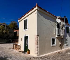 Anói - Renovated Stone House