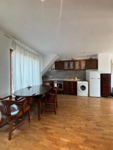 Urban Retreat - До Община Варна