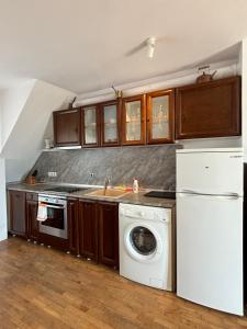 Urban Retreat - До Община Варна