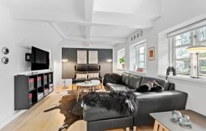 Stunning Home In Nørre Nebel
