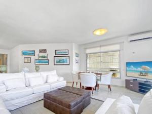 Vista Mar Frente para Praia 4 quartos Espaçosos