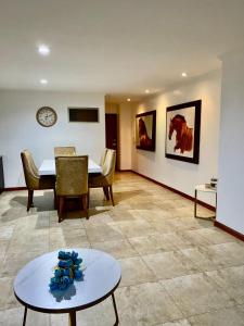 Departamento de Lujo, Cuenca, Adrianashome