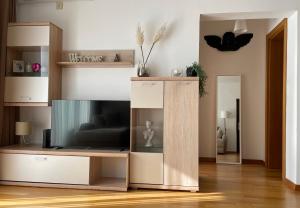 Sunset Poolside Retreat BlueH