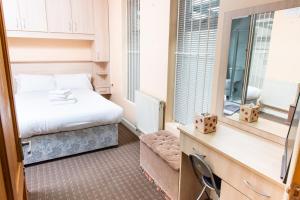 Stylish Retreat - 3Bed Bungalow in Central Leicester