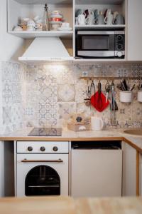 Von Aghte Big Studio