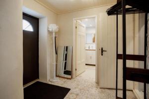 Von Aghte Big Studio