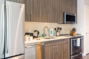 Bright & Modern Apt Downtown Seaport