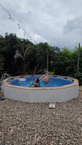 Casa campestre cerca a Bogotá con piscina