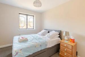 Lovely Apartment with Garden & Parking