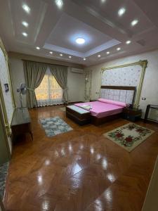 فيلا مفروشه للإيجار كومبوند رويال هيلز اكتوبر