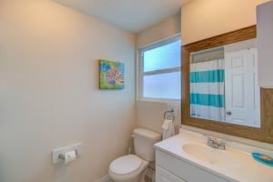 Sea Horse One Bedroom Pool Walk to Beach